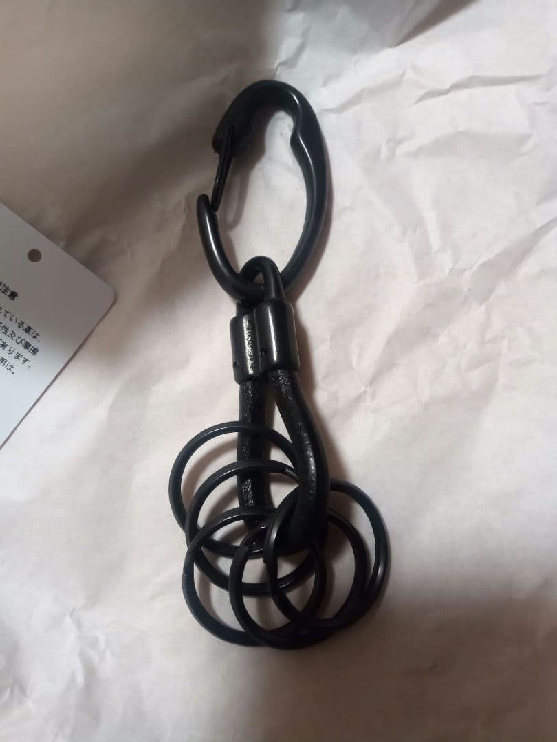 もも　未使用　経年劣化あり　ヨウジヤマモト　カラビナ　ブラック
