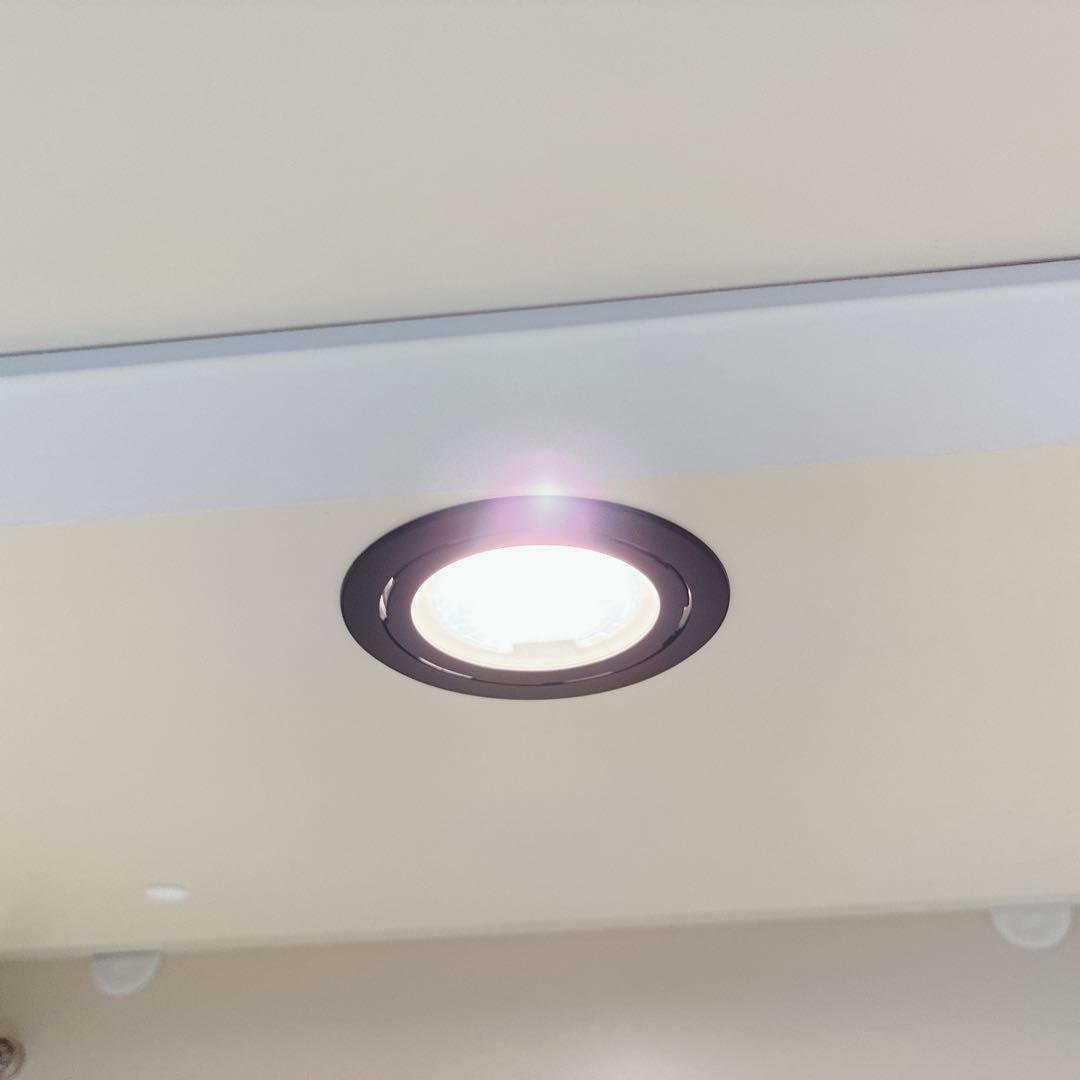 ◇大阪府 神戸市 配達料無料！arflex◇キャビネット◇ 照明付き◇ガラス扉◇