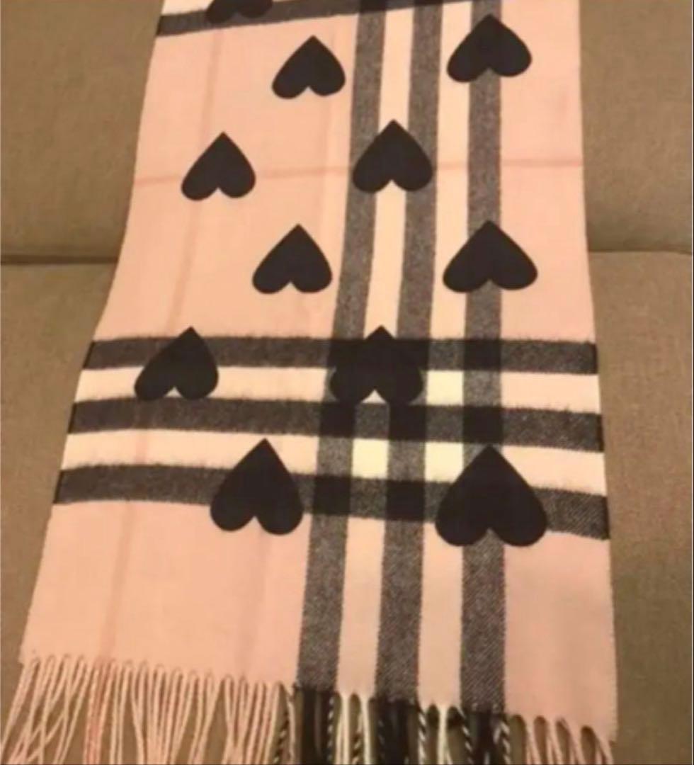 BURBERRY　バーバリー　マフラーカシミア 新品　ハートブラック　即購入OK