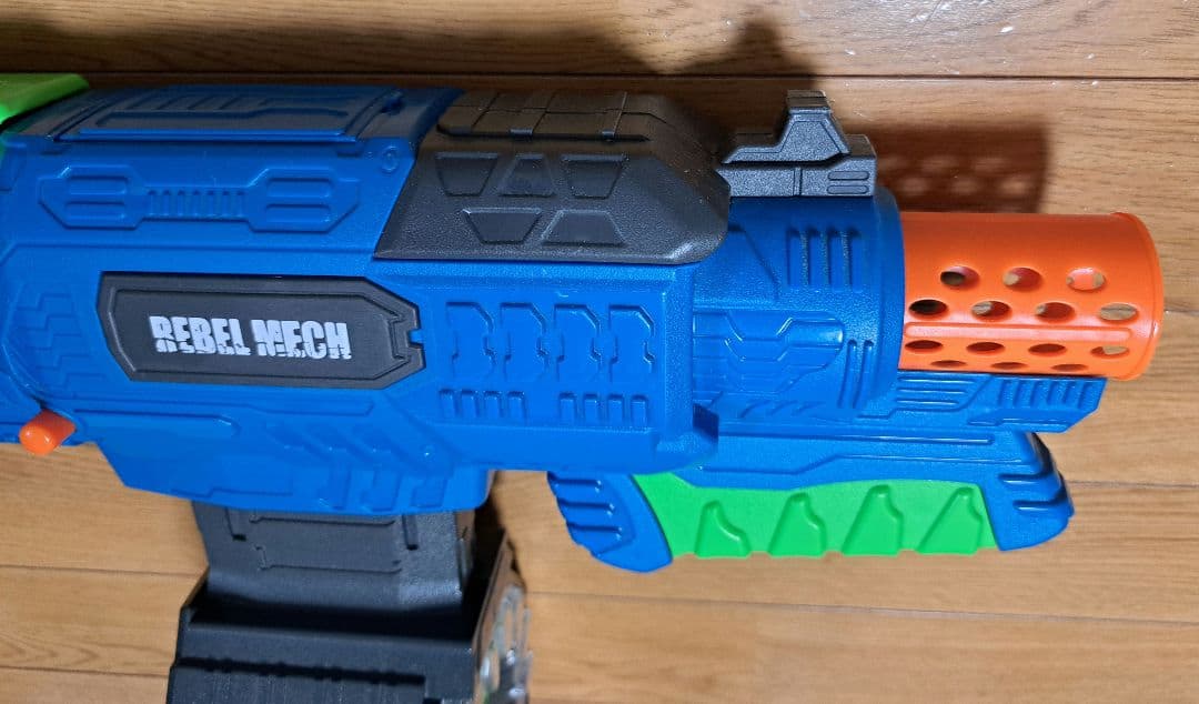 期間限定価格　ナーフ　Adventure Force Rebel Mech