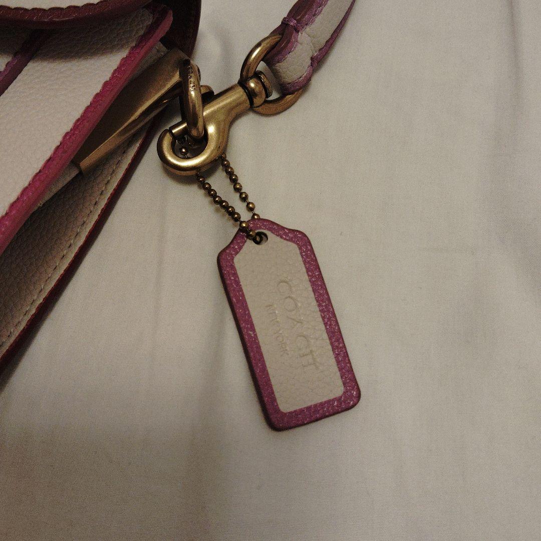 n*♪様 COACHロゴ付きホワイトピンクショルダーバッグ