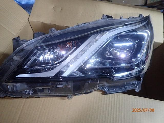 クラウンアスリート AWS210 ヘッドライト 左 koito 30-444