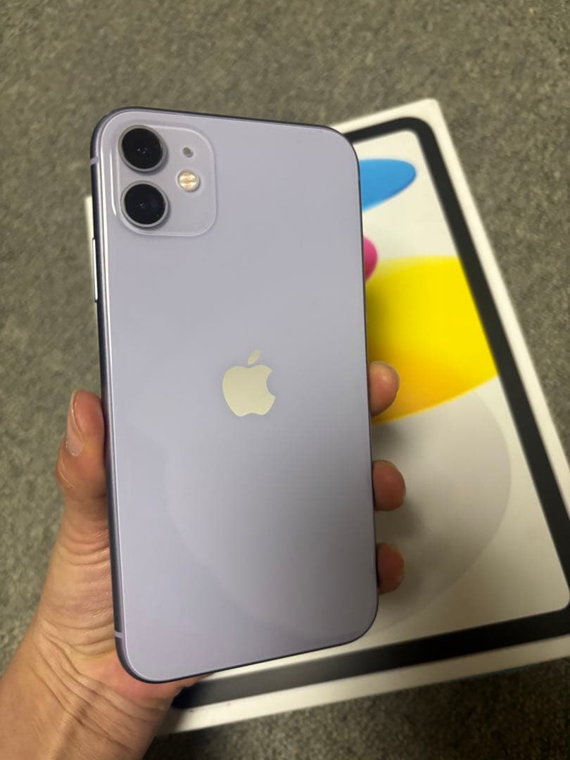Iphone 11 64 gb パープル　バッテリー100％交換済