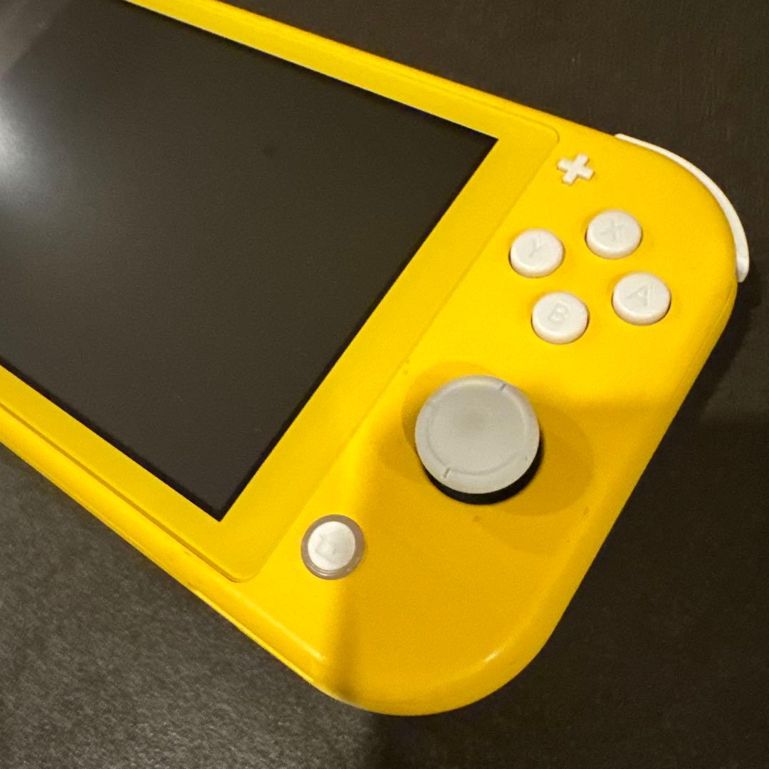 Switch Lite イエロー
