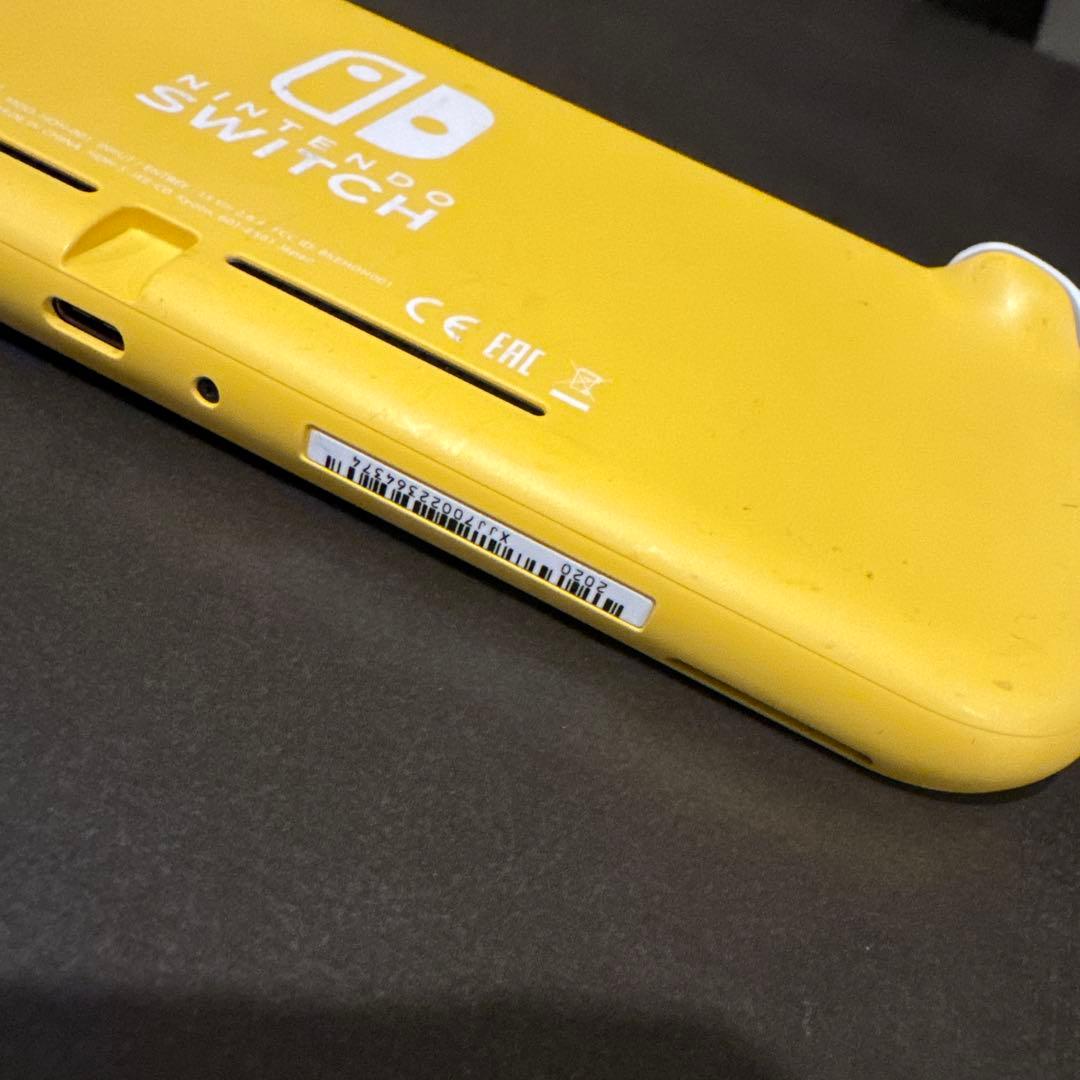 Switch Lite イエロー