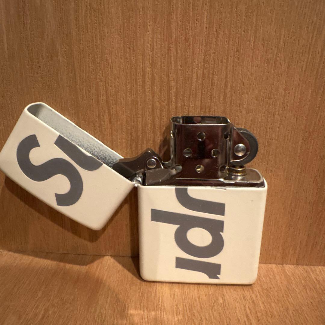新品　Supreme Glow in the Dark Zippo 20ss