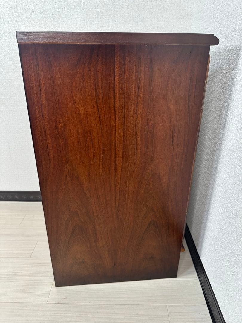 展示品 極美品 カリモク コロニアル コーナー キャビネット 飾り棚 ※i4※