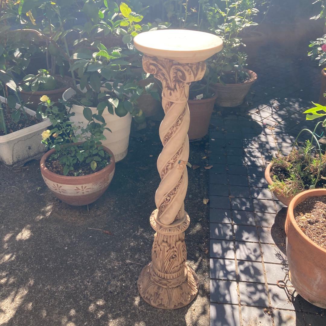 アジアン風？西洋様式 ？　コラムスタンド 花台 飾り台 オブジェ 神殿柱