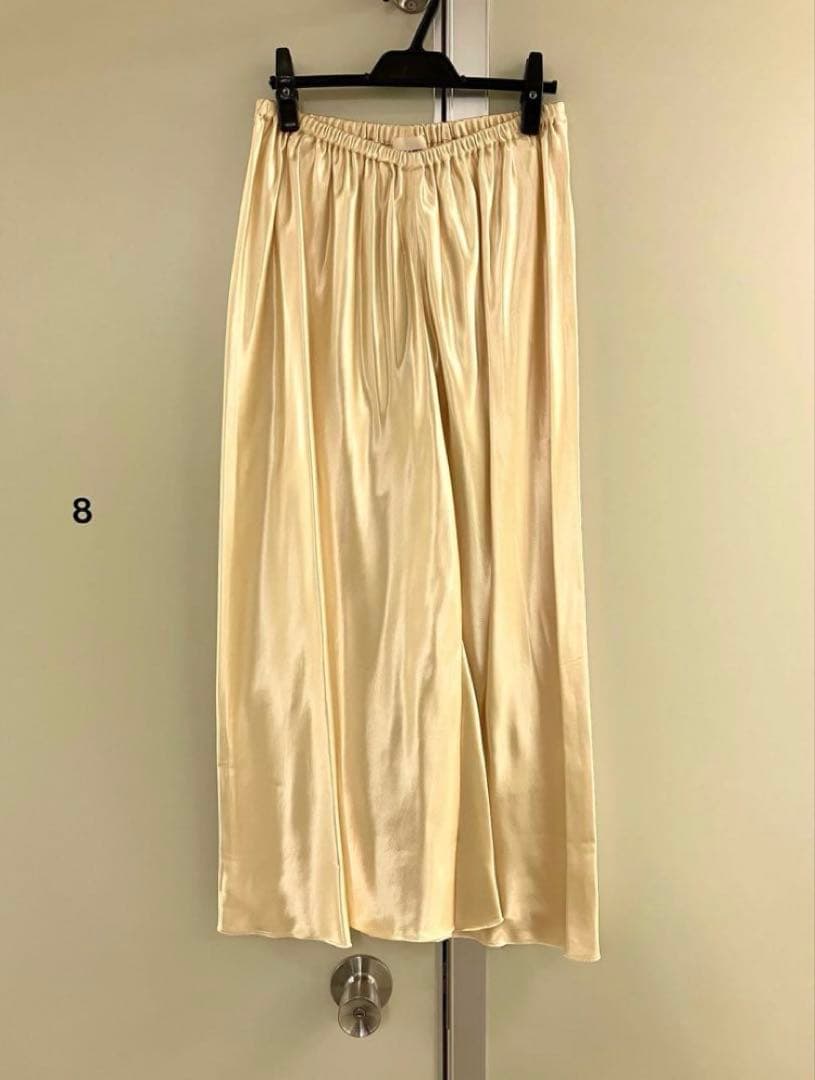 【KHAITE】yellow-GOLD サテン クロップド ワイド パンツ