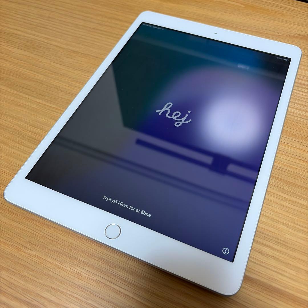 Apple iPad (第8世代) 元箱/付属品なし