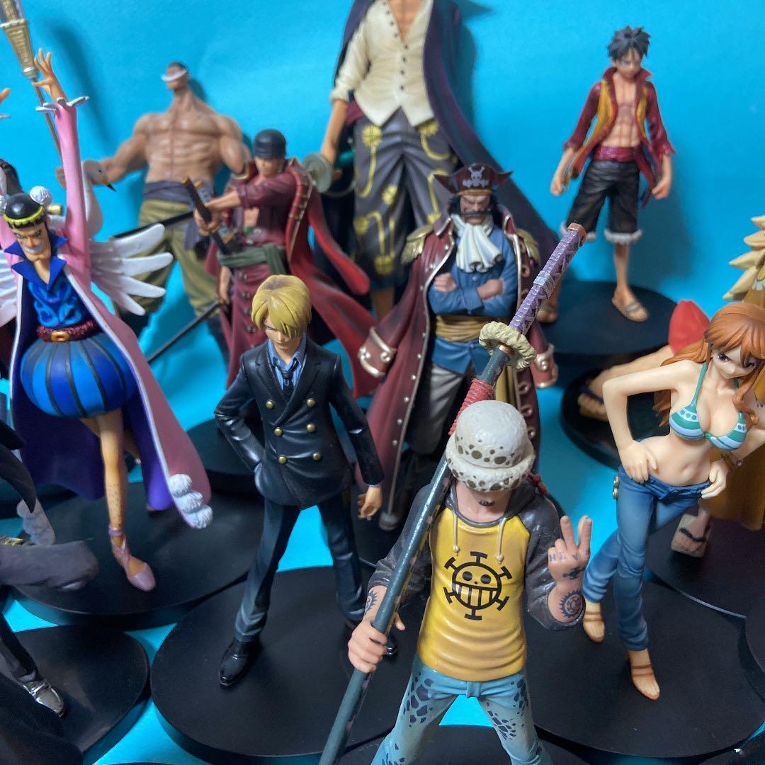 21体（バラ売り無しです）ワンピース　フィギュア