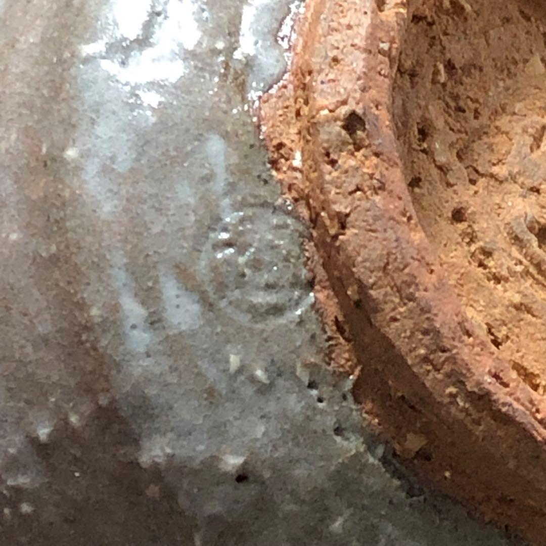 究極の古美術◼️蔵から美しい釉薬の流れた小さな茶碗、お猪口が出て来ました。茶道具