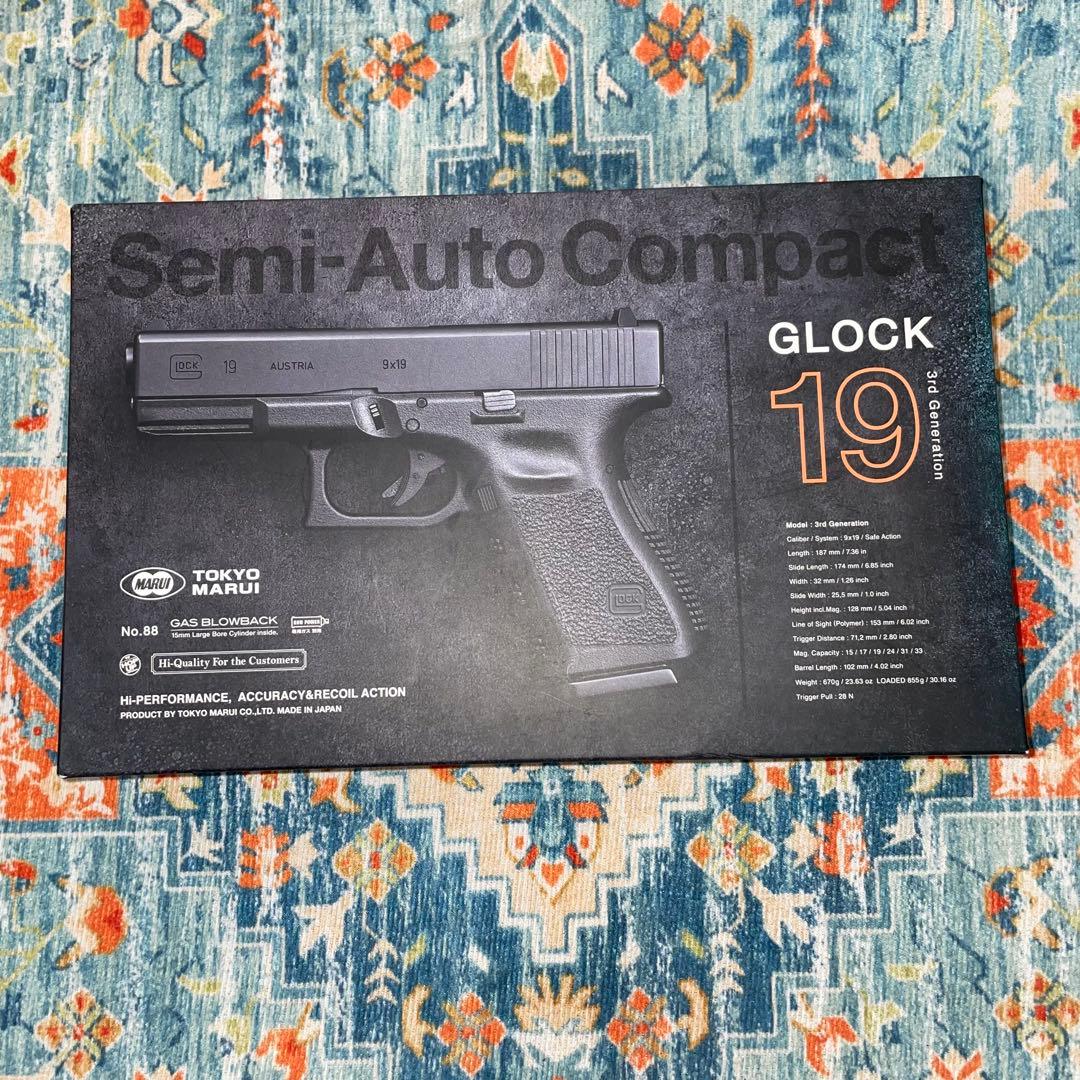 東京マルイ ガスハンドガン グロック19 Gen3 予備マガジン付 ほぼ未使用