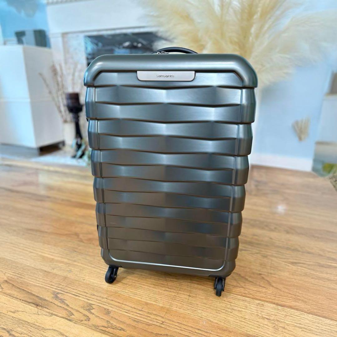 ★美品★値下げ中★Samsonite★メタルグレー★中型キャリーケース4輪★