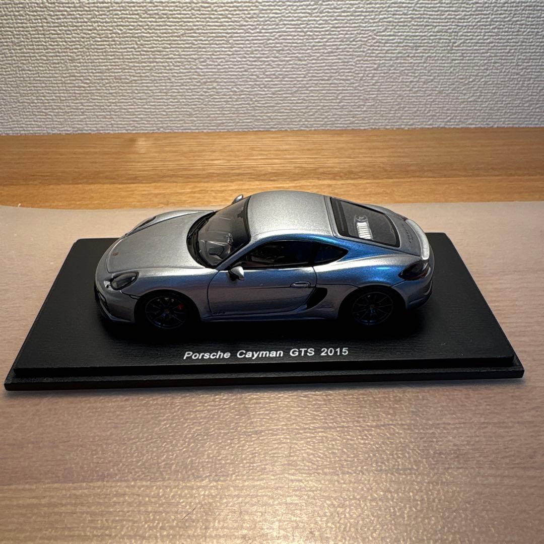 spark ポルシェ　ケイマン GTS 1/43 ミニカー シルバー