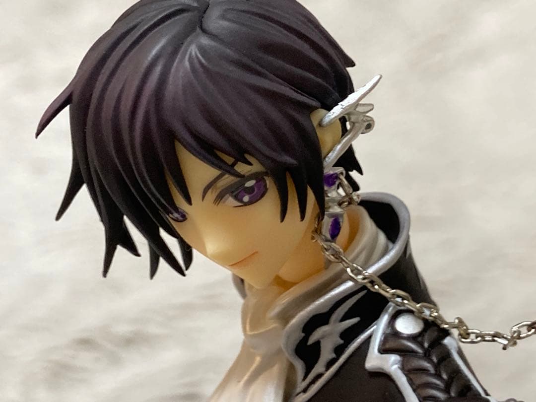 箱ありメガハウス　コードギアス　フィギュア ルルーシュ　スザク