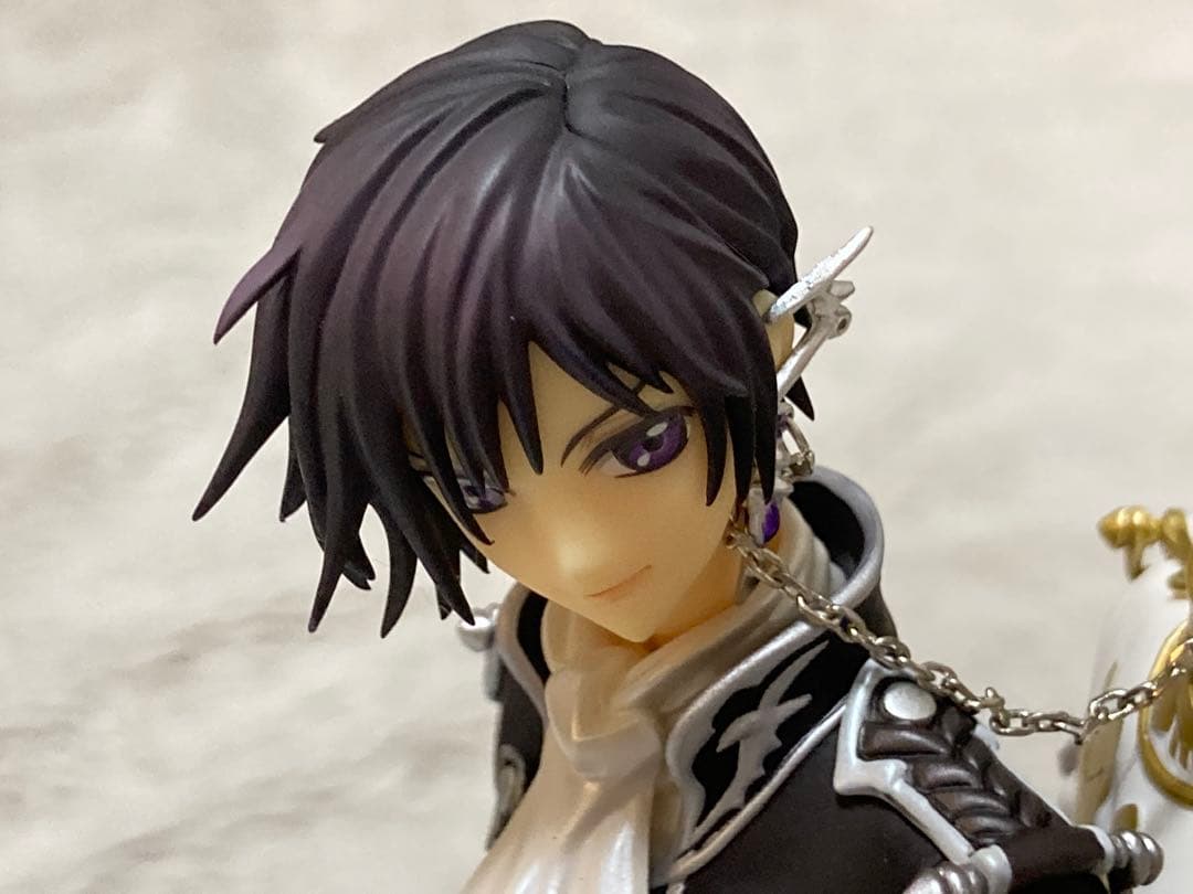 箱ありメガハウス　コードギアス　フィギュア ルルーシュ　スザク