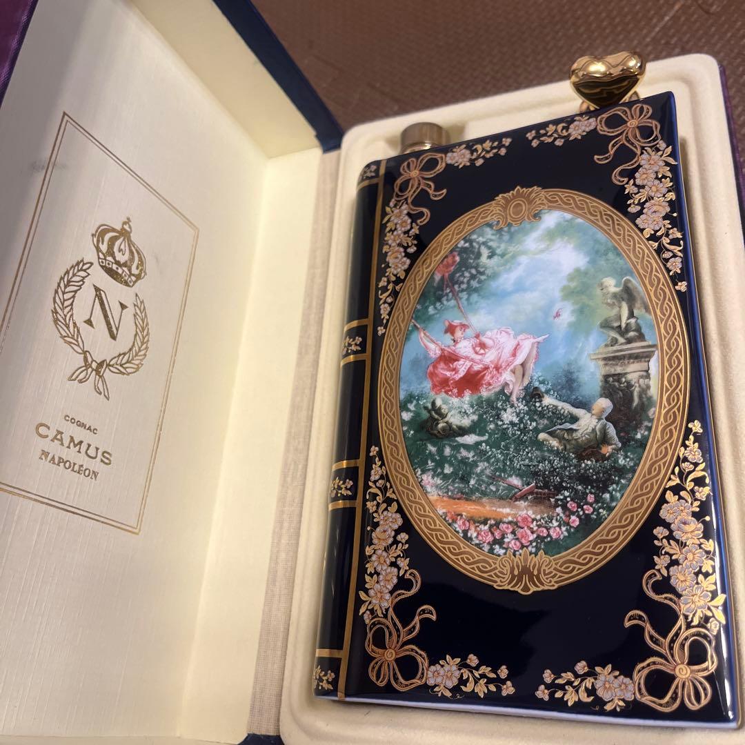 【未開栓】古酒　カミュ　ナポレオンブック　紳士と淑女　青陶器ボトル