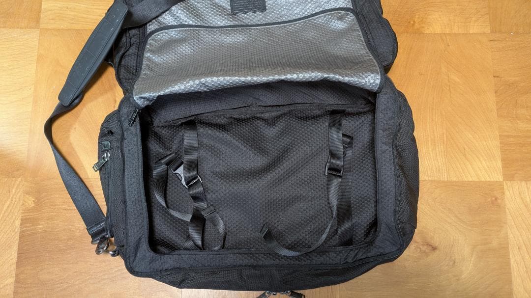 TUMI ボストンバッグ ALPHA BRAVOシリーズ 22354DH