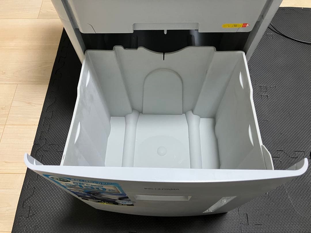 アイリスオーヤマ シュレッダー AFS150C‑H A4 通電・動作確認済