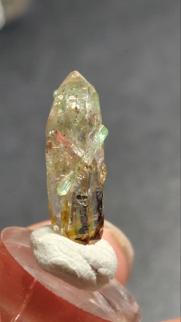 エメラルド・インクルージョン水晶　アフガニスタン産　1071