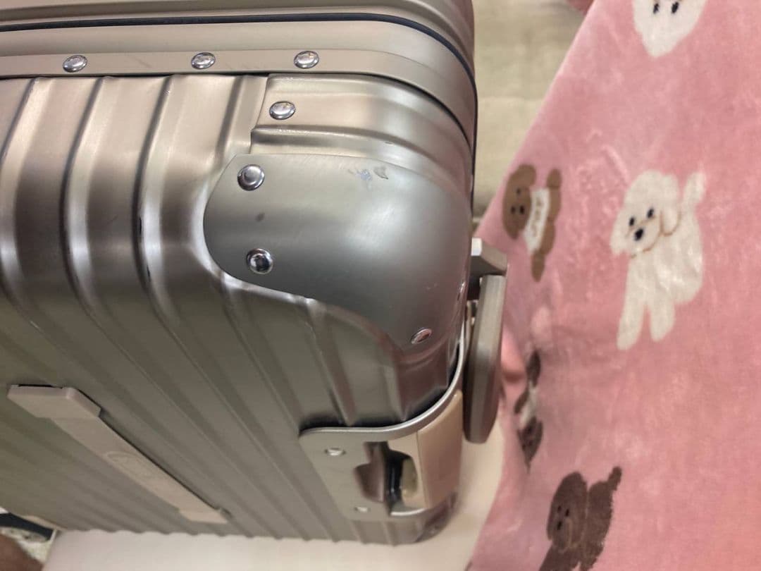 超レア！！RIMOWA リモワ トパーズ チタニウム ビジネストロリー 4輪