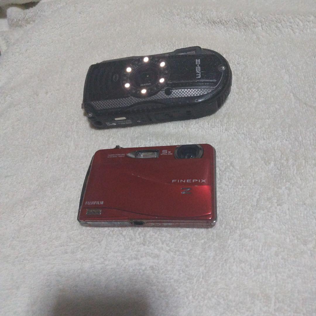 ⭕️ばら売り可♥️動作品２台★富士フイルムz700exr赤★ペンタックスwg3黒