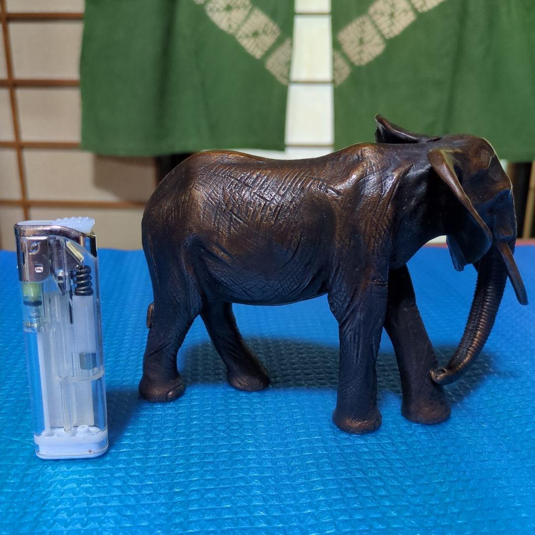 ブロンズ製象の彫刻 、置物