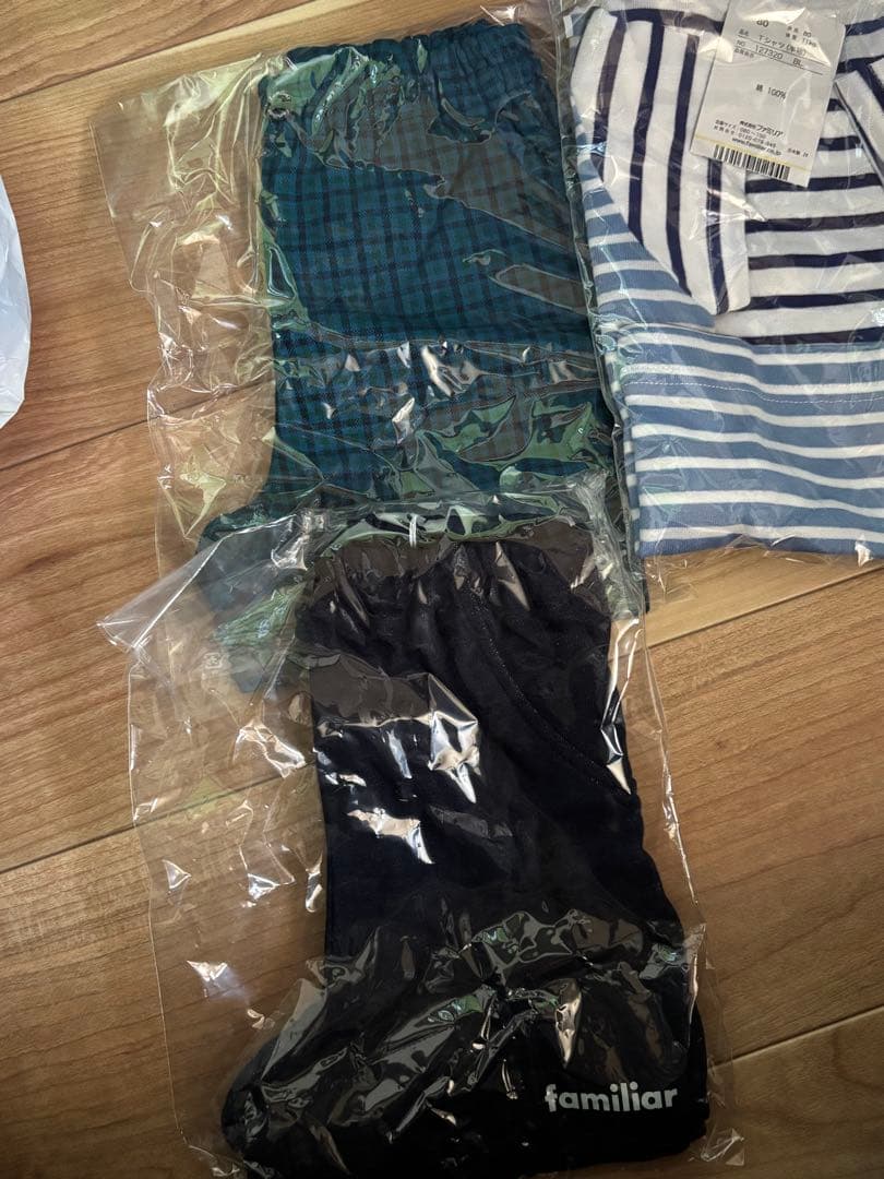 ファミリア　シャツ　パンツ