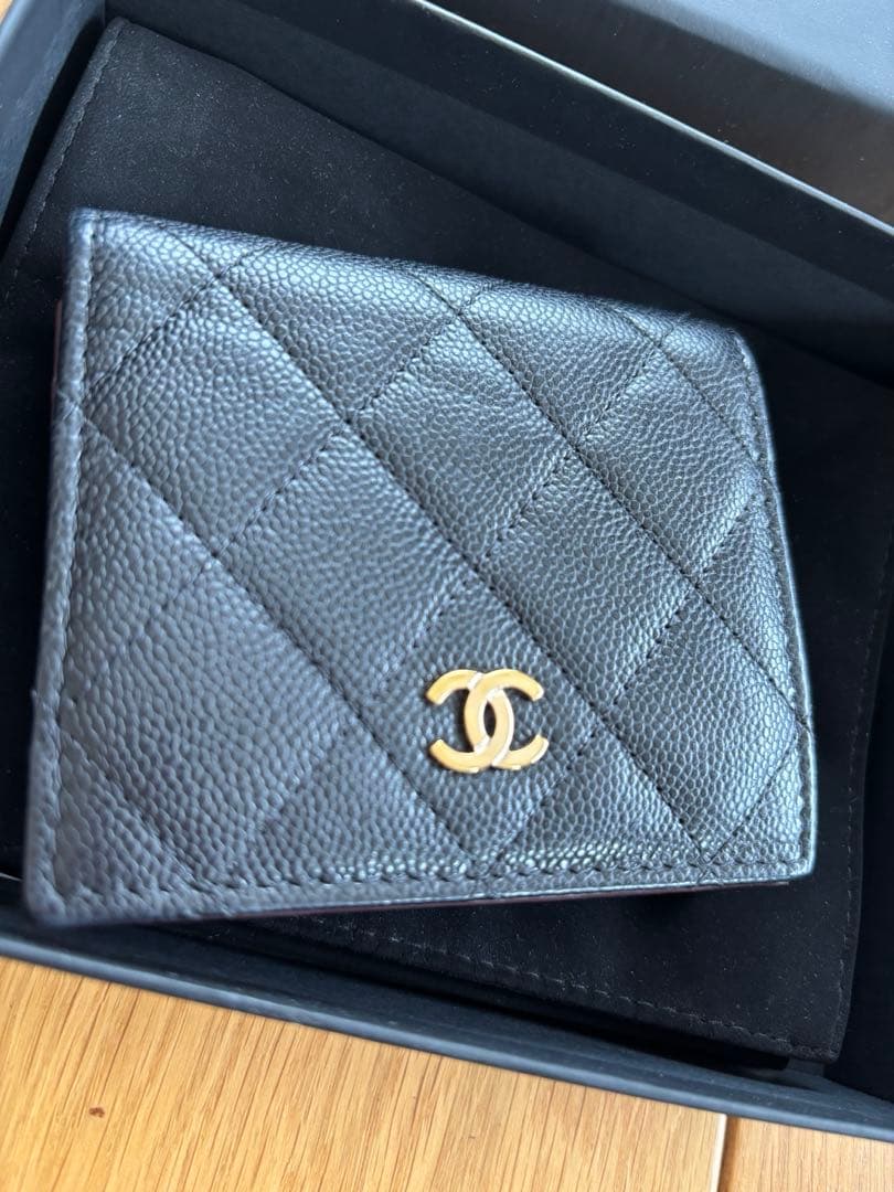 ☆CHANEL 二つ折り財布 ブラック☆
