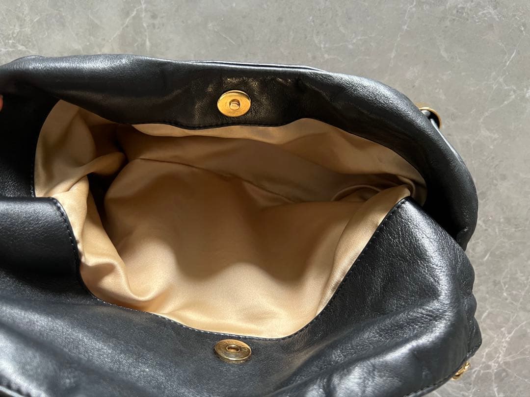 CHANEL ブラックレザー ショルダーバッグ★ギャランティカード付