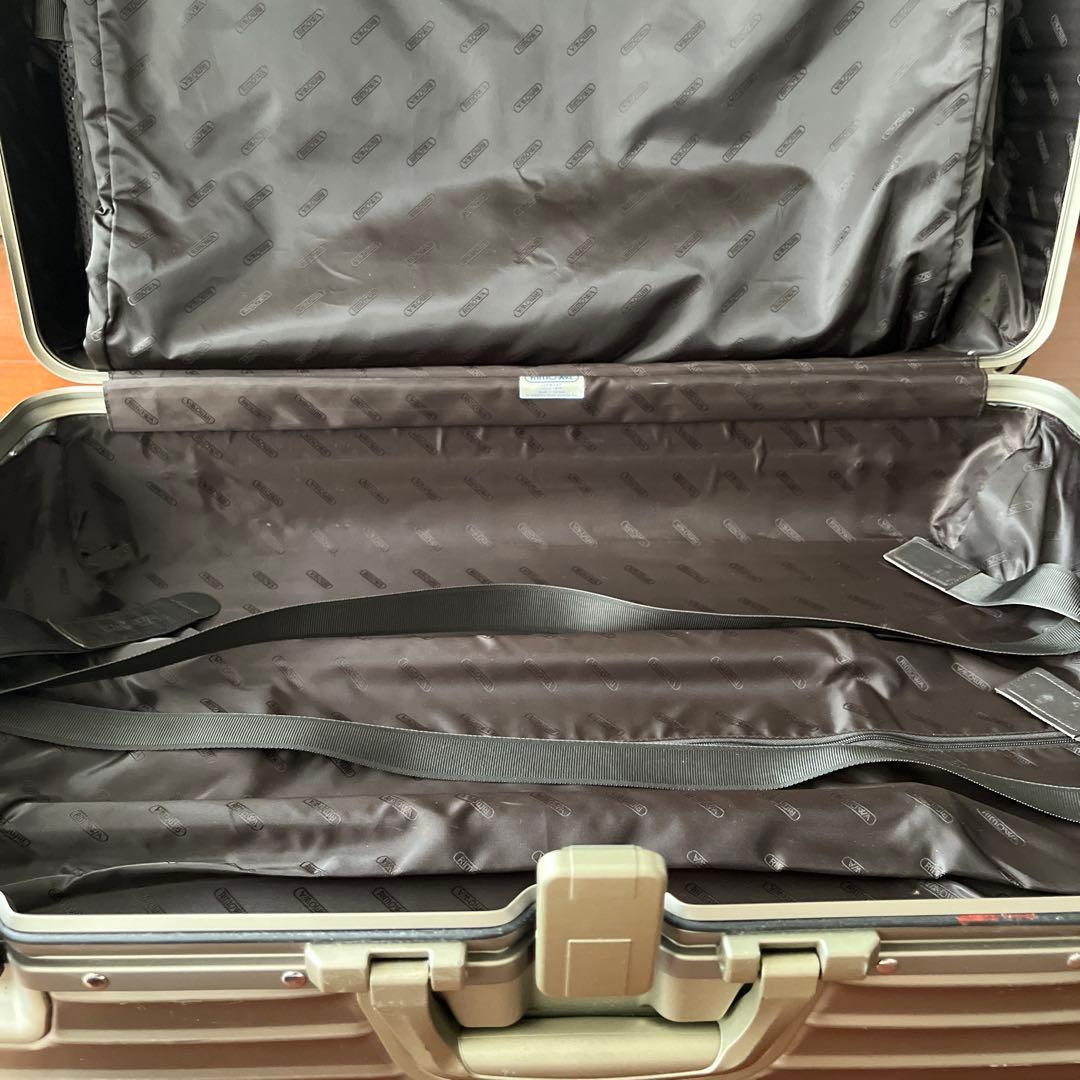 リモワ　トパーズ　チタニウム（約80ℓ）