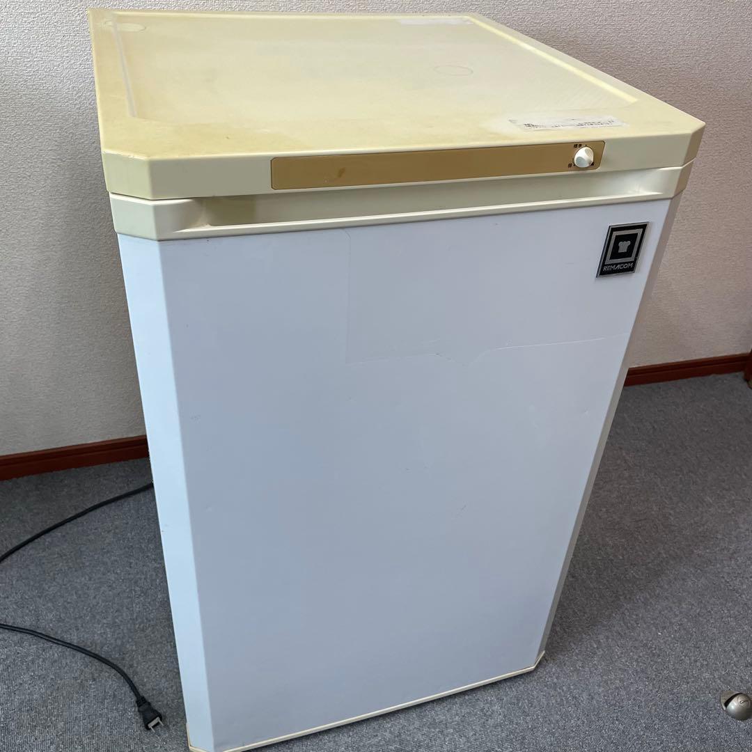 レマコム 冷凍庫（88L 右開き）2012年製 RRS-T88 動作確認済　4段