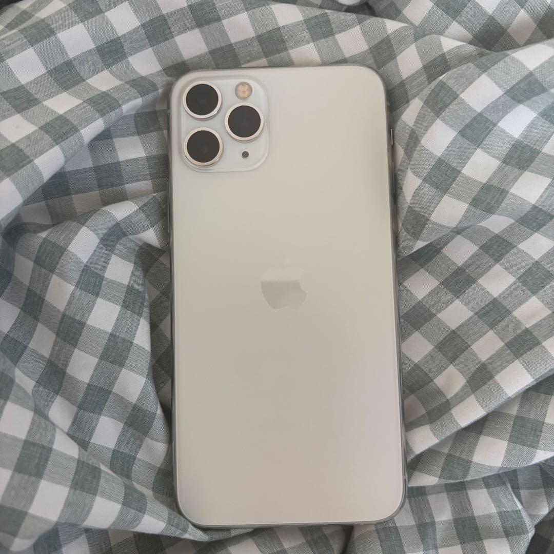 Apple iPhone 11 pro 本体 シルバー 256GB
