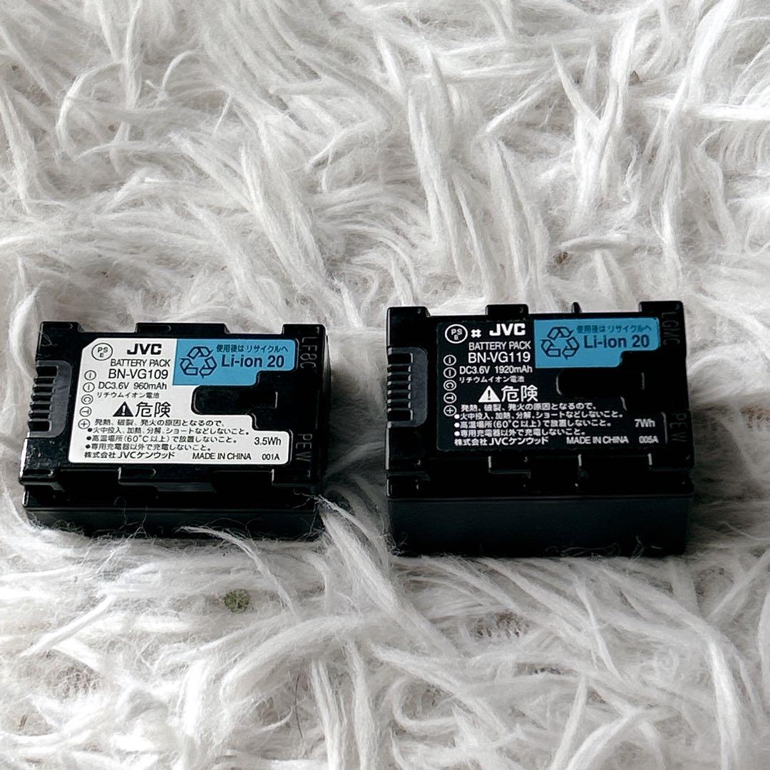 【美品】JVC FULL HD ビデオカメラ　GZ-E780-W バッテリー2個