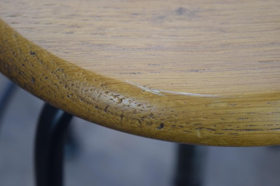 クラッシュゲート ノットアンティークス　コンベックスⅢ スツールS　d