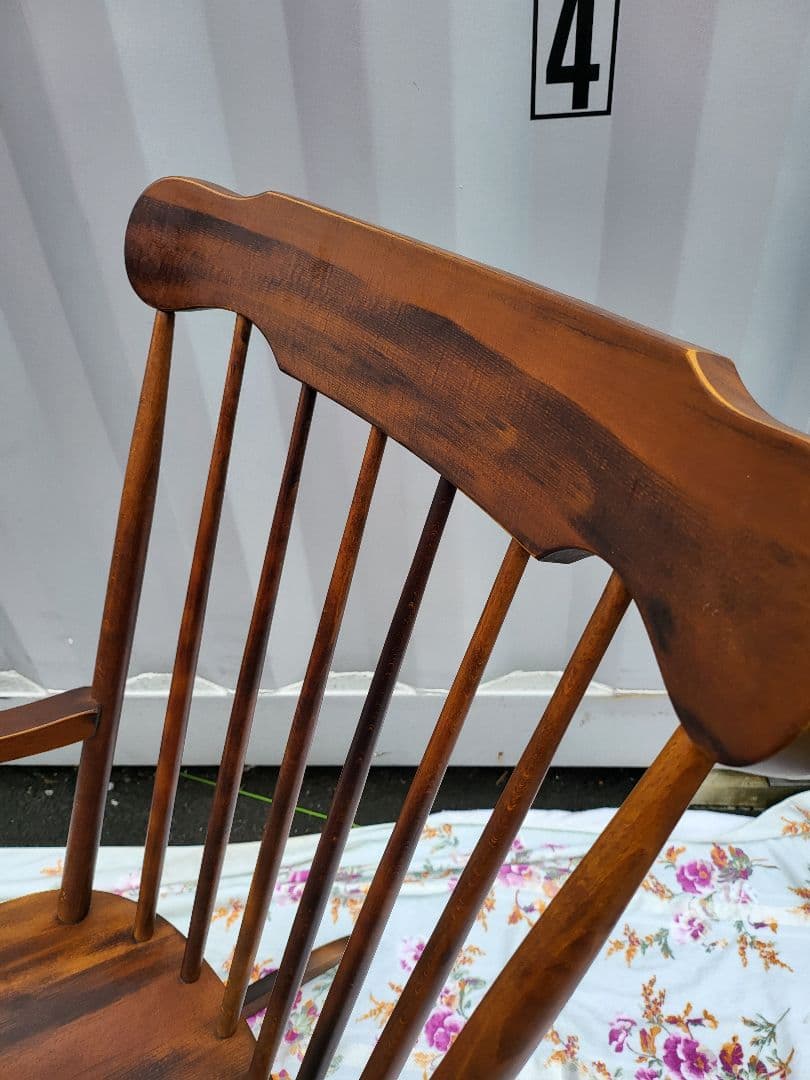 木製ロッキングチェア