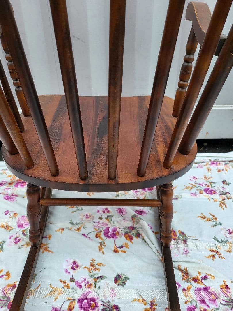 木製ロッキングチェア