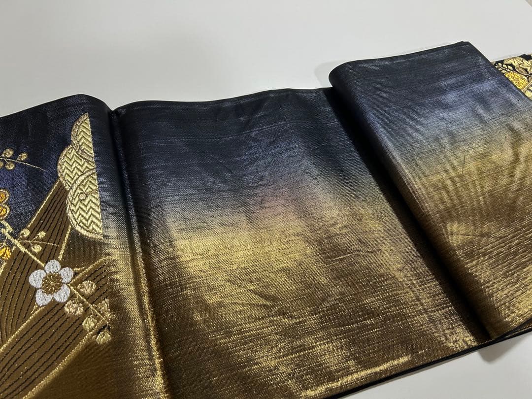 豪華振袖４点セット！！　本金　刺繍　花柄　１９８