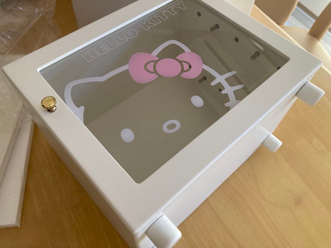 【非売品】サンリオ　ハローキティ 小型木製収納ボックス　チェスト