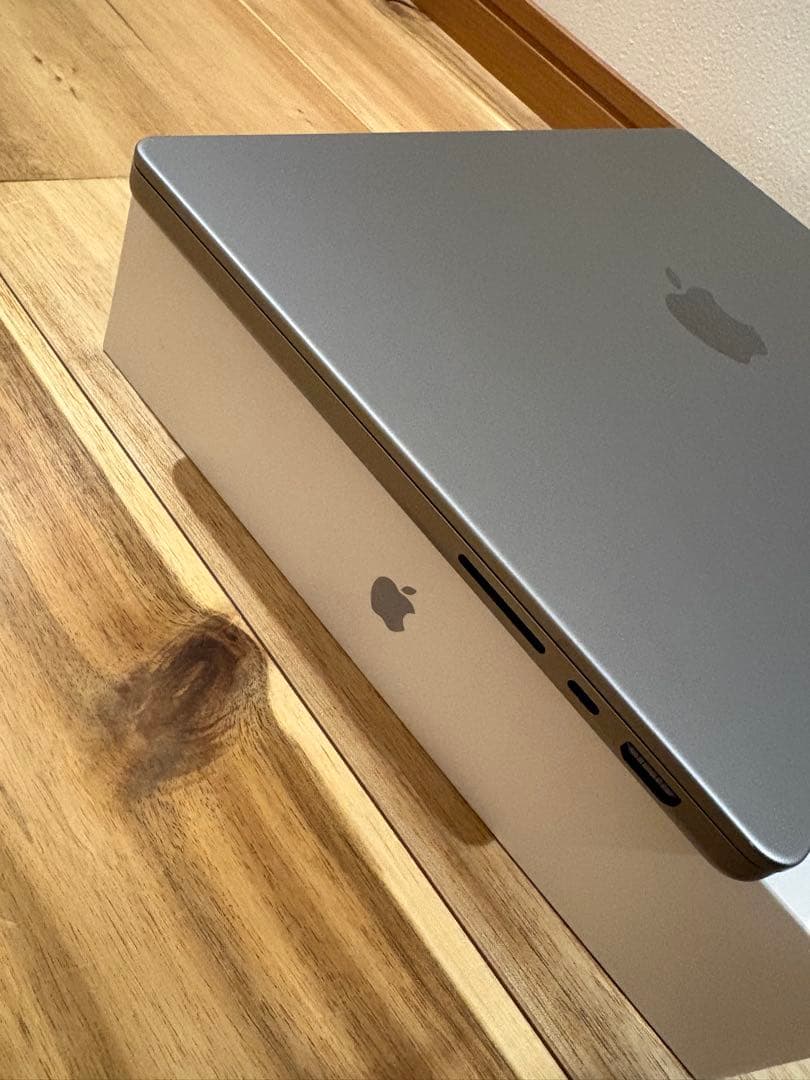 美品/MacBook pro/M2Pro/14インチ/SSD512GB/16GB