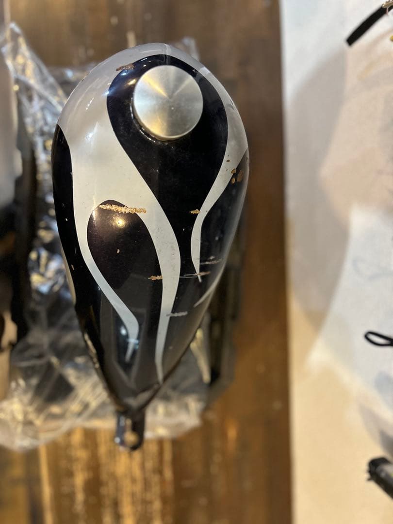 ハーレー　スポーツタンク　ビラーゴ