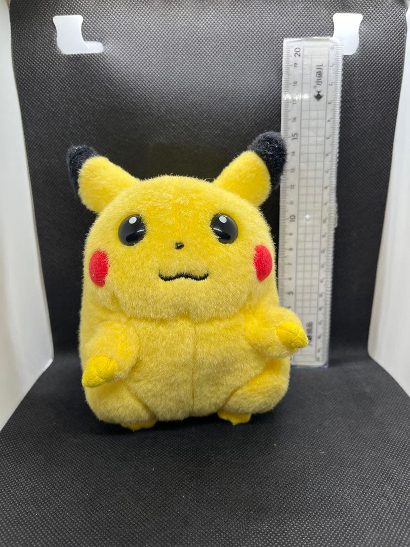お顔厳選　トミー　ピカチュウ レトロ　ぬいぐるみ