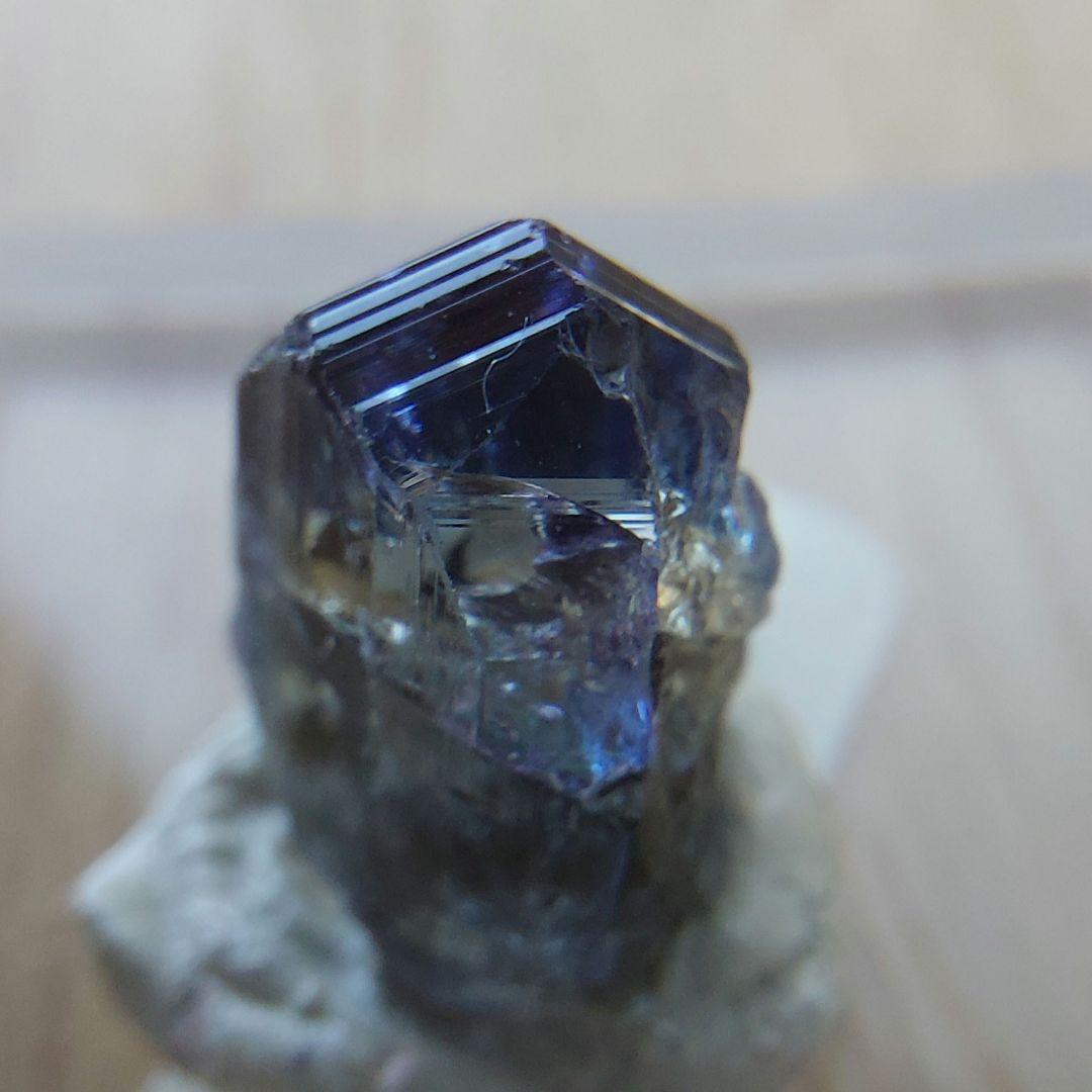 タンザナイト 灰簾石 バイカラー 非加熱 0.7cm×0.7cm×1cm