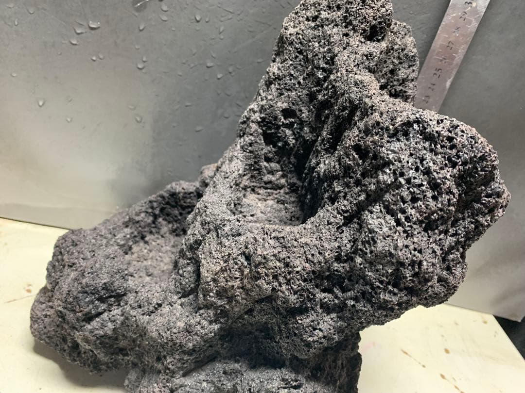 1[絶版]ADA雲山石★穴3個　水槽　石組　アクアリウム　レイアウト　熱帯魚