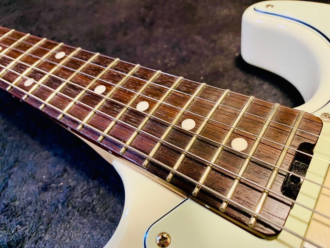 SCHECTER N-ST VWHT (Vintage White)最終値下げ