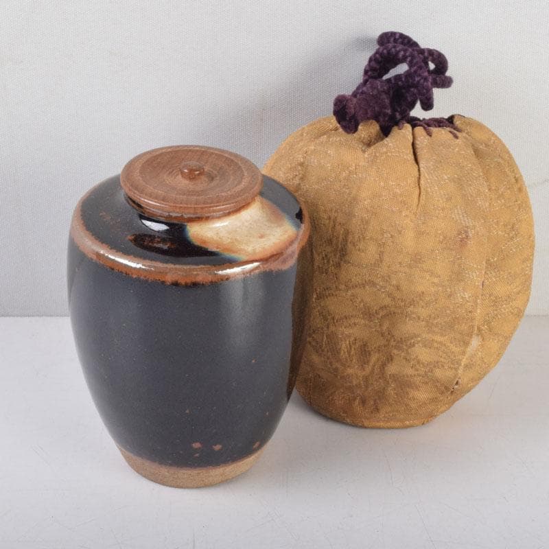 茶道具　瀬戸焼　古瀬戸　肩衝茶入　袱紗付　V　8636