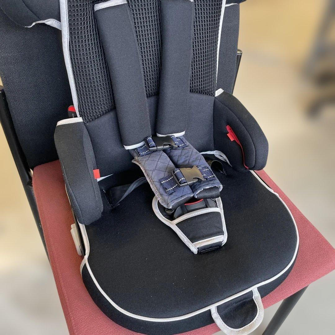 M2512-2001 日本育児 トラベルベストEC Fixチャイルドシート 黒