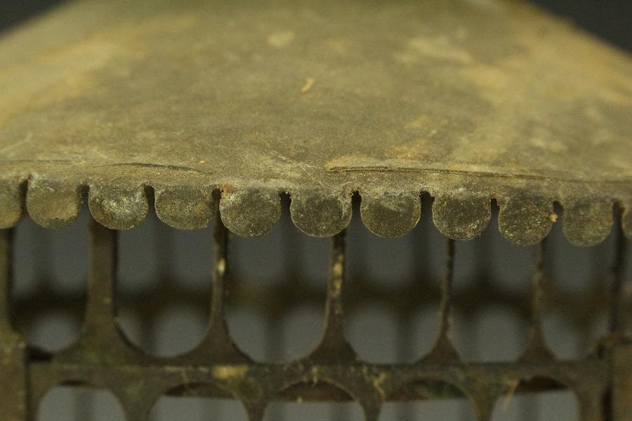 吊り灯籠 高32cm 時代 庭道具 鉄製(LC622)