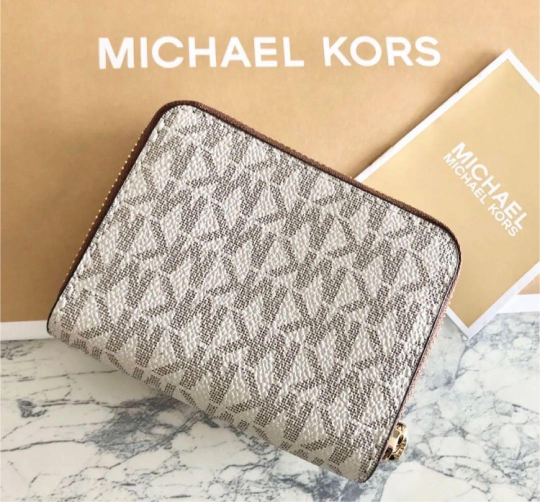 豆_様【新品】マイケルコース MICHAEL KORS 三つ折り財布 ❣️バニラ❣️